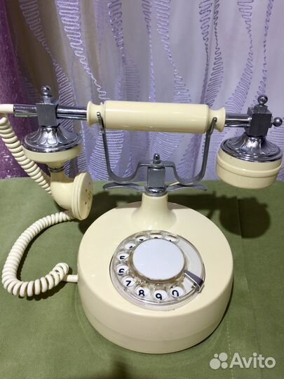 Ретро телефон СССР 1983 год