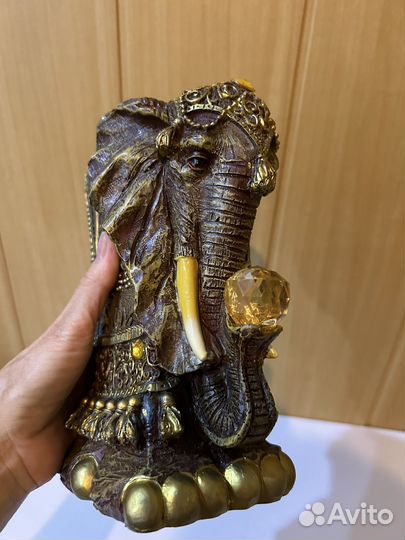 Статуэтка слон