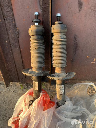 Амортизаторы на volkswagen polo 2018