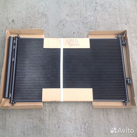 Радиатор кондиционера Тойота рав 4