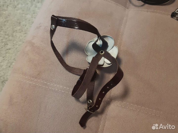 Шлейка для маленькой собаки с поводком