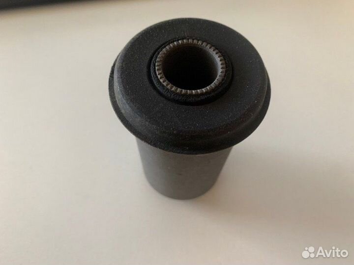 Сайлентблок нижнего рычага задний Mitsubishi