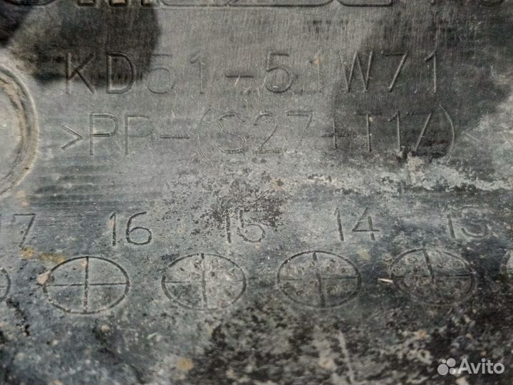 Накладка расширителя переднего крыла правого Mazda