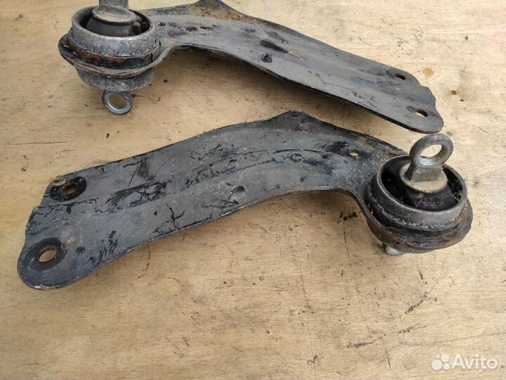 Рычаг подвески задний продольный на Opel Insignia