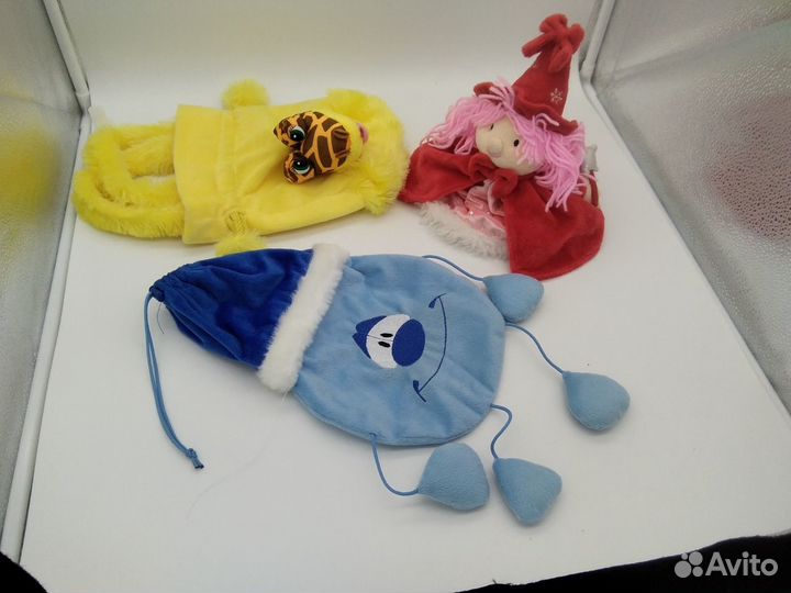 Детские рюкзаки, планшеты и сумочки