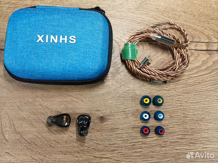 Трехдрайверные арматурные наушники Snowy A3e