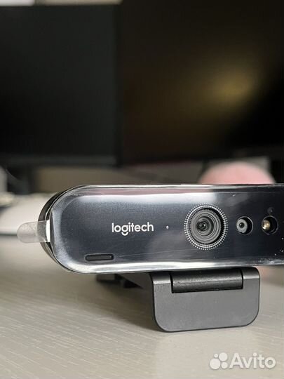 Веб камера Logitech brio