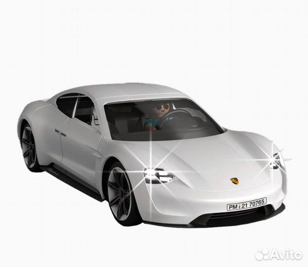 Игровой набор на радиоуправлении Porsche Mission E