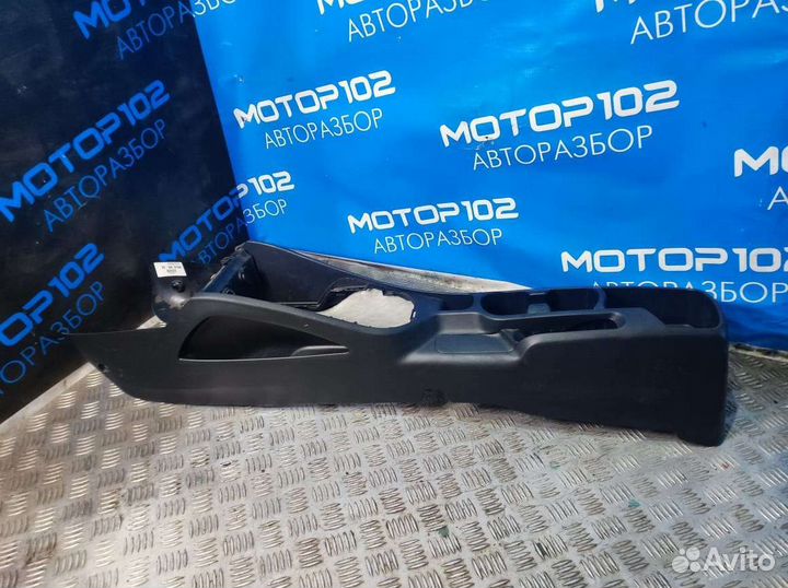 Центральная консоль Kia Rio 3