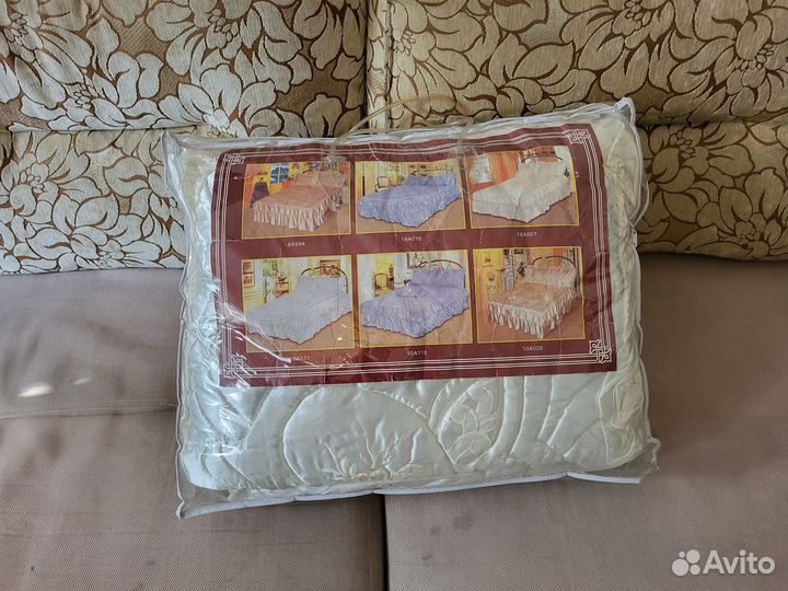 Комплект из покрывала и наволочек