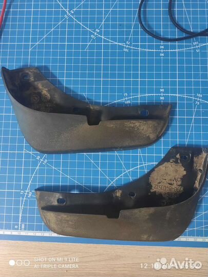 Брызговики передние granta