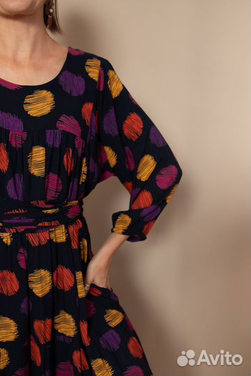 Платье миди черное с принтом