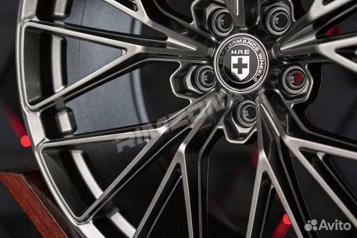 Литой диск HRE R17 5x100. Стильный бренд