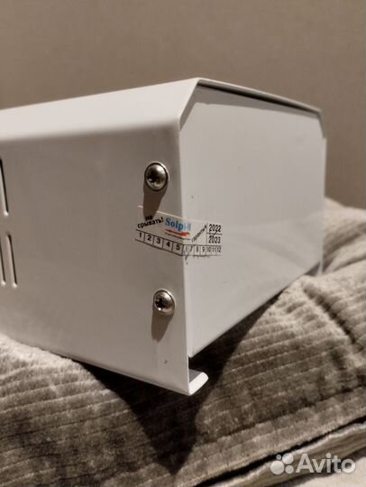 Стабилизатор напряжения