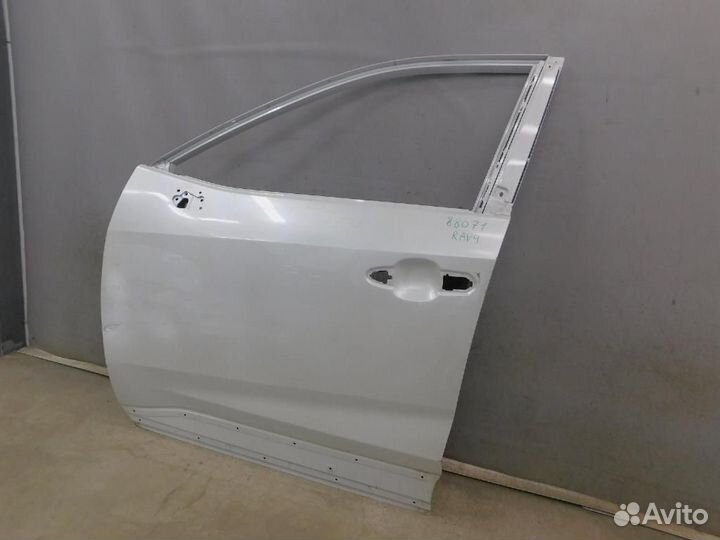 Дверь передняя левая Toyota RAV4