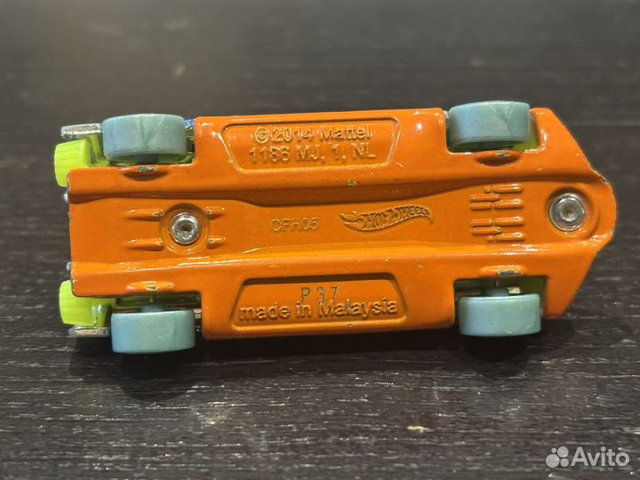 Hot wheels машинки