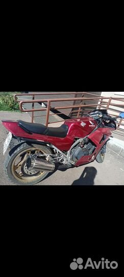 Honda vf750r