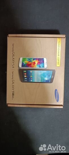 Коробка от телефона и планшета Samsung