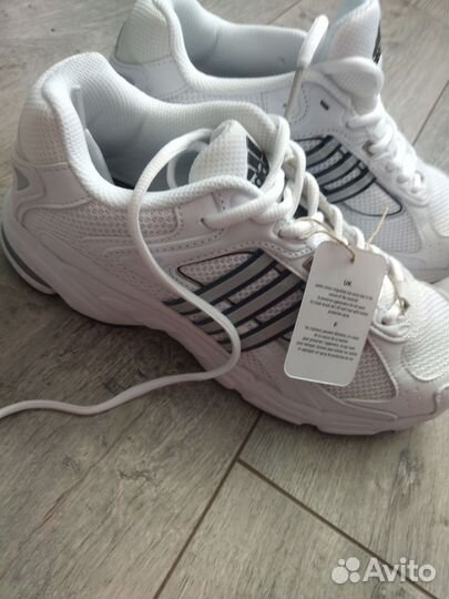 Кроссовки женские adidas