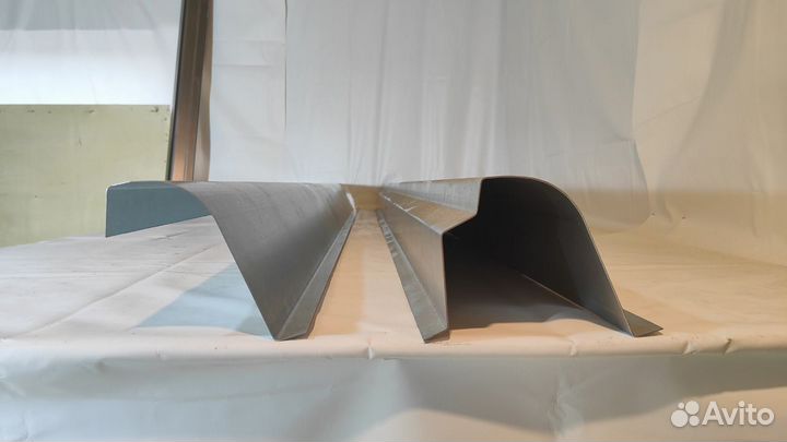 Ремотный порог Toyota Yaris правый