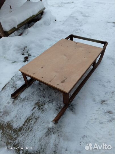 Санки железные