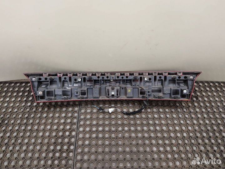 Накладка двери (крышки) багажника Renault Megane