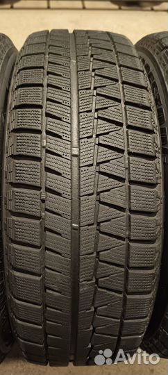 Bridgestone Blizzak Revo GZ 215/65 R16