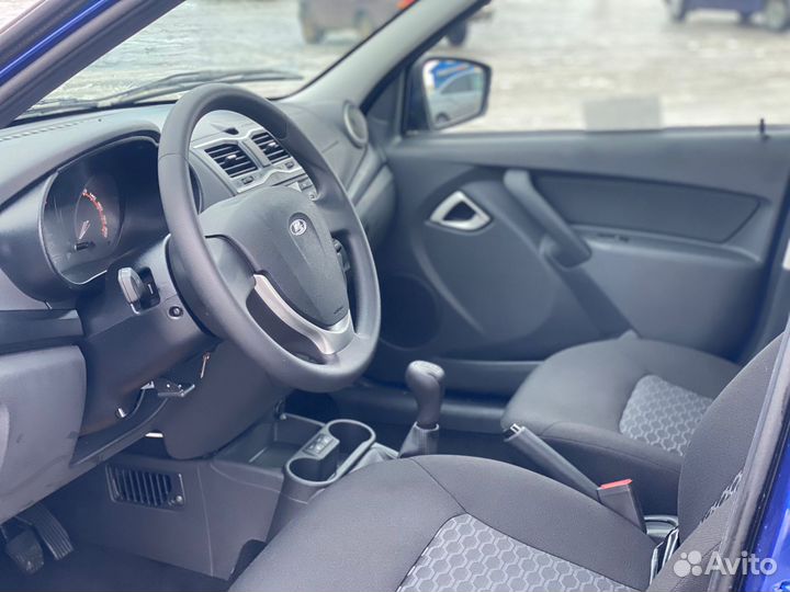 LADA Granta 1.6 МТ, 2024, 14 км