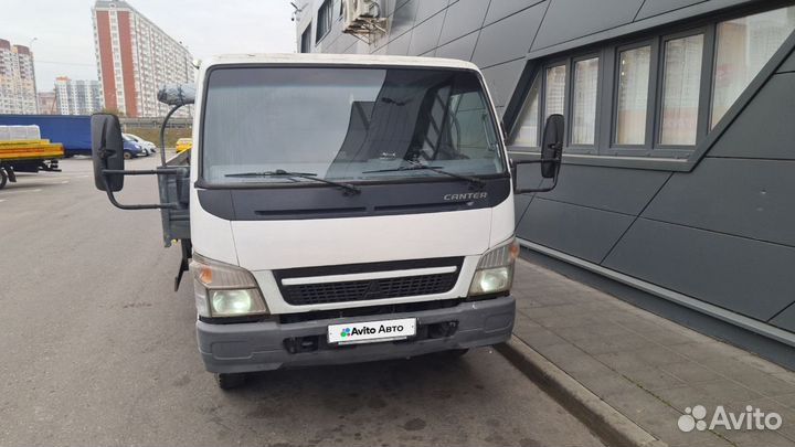 Бортовой грузовик Mitsubishi Fuso Canter, 2013
