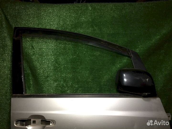 Дверь передняя правая Toyota Estima ACR30W MCR40W