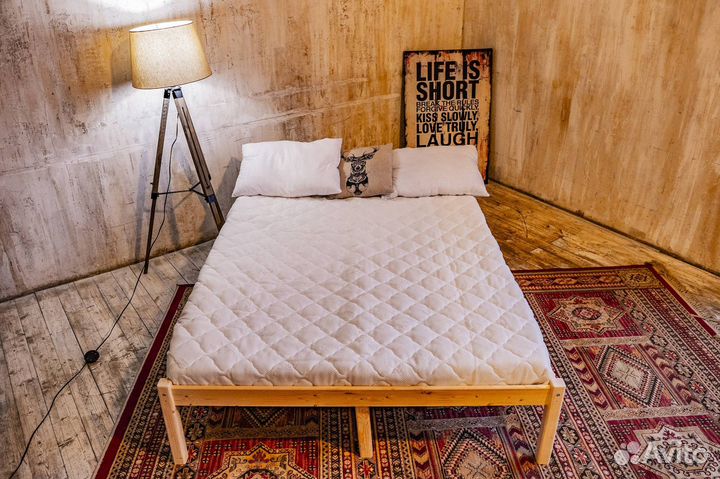 Двуспальная кровать GreenMebel одноярусная