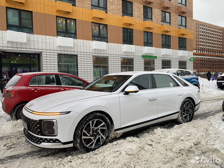 Hyundai Grandeur 2.5 AT, 2023, 3 800 км