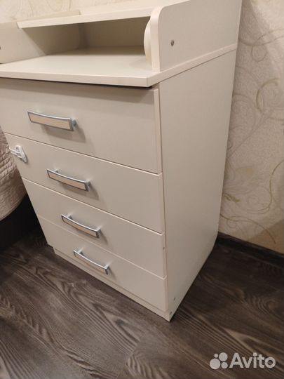 Пеленальный столик-комод