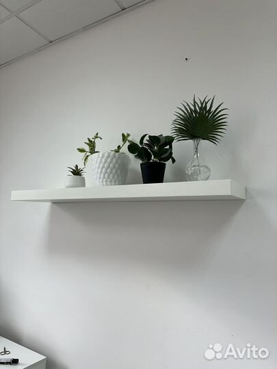 Полка настенная с креплением