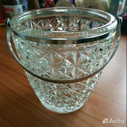 Хрусталь. Вазы,конфетницы,салатницы,фужеры,бок