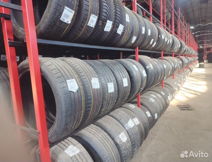 Kumho Solus TA21 275/40 R21