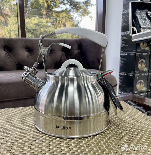 Чайник Selena