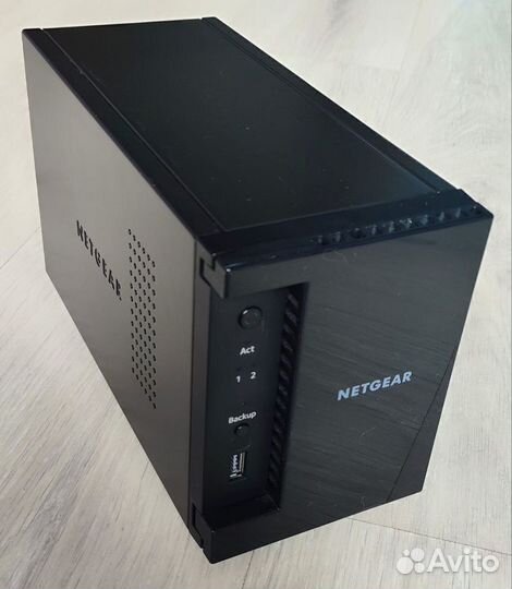 NetGear RN21200 сетевое хранилище