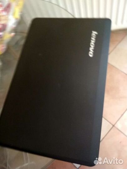 Ноутбук lenovo b550 память4гб диск500 плюс нетбук