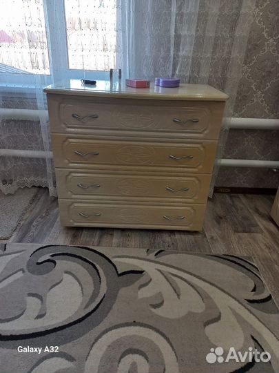 Спальный гарнитур