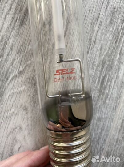 Лампочка газоразрядная