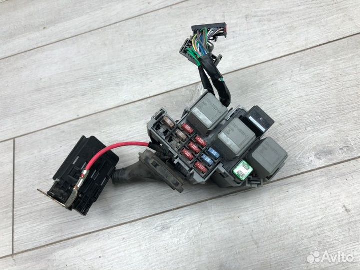 Блок предохранителей Ford Galaxy минивэн qxwa 2007