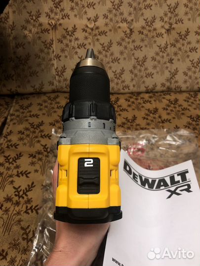 Шуруповерт Dewalt dcd 800