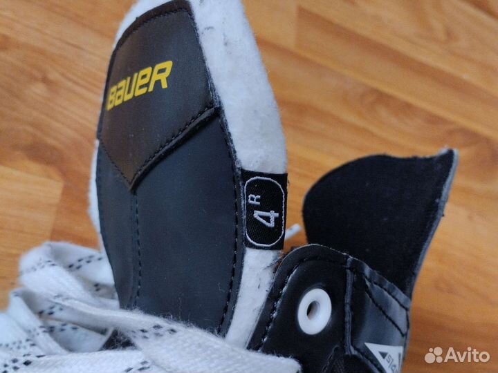 Хоккейные коньки bauer
