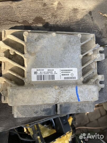 Блок управления двигателя Renault Logan sandero