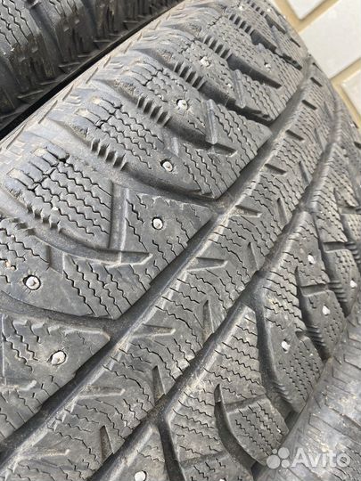 Bridgestone Ice Cruiser 7000 235/65 R17