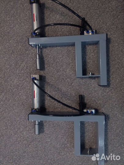 Пневмо-прижим для форматно-раскроечного станка