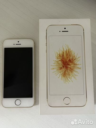 iPhone SE, 32 ГБ