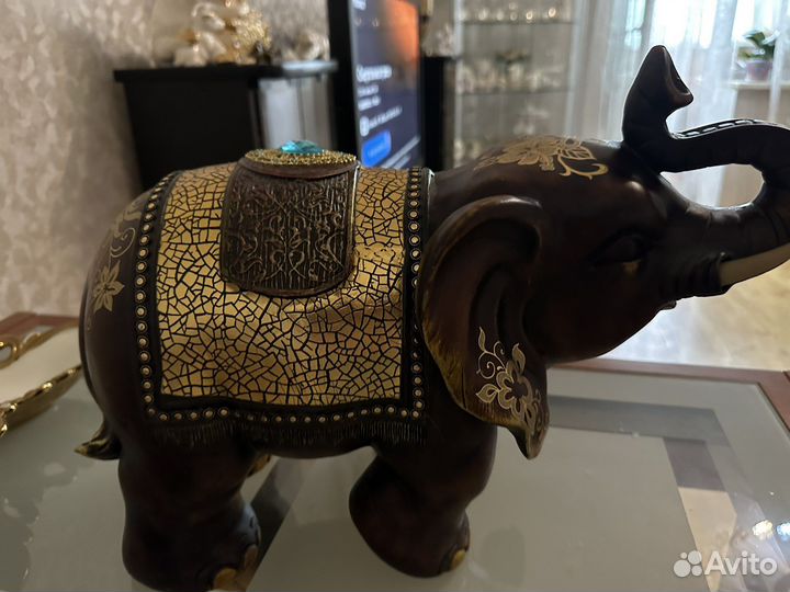 Статуэтка слон
