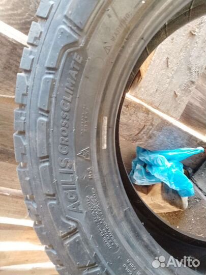 Michelin Agilis CrossClimate 215/65 R16C